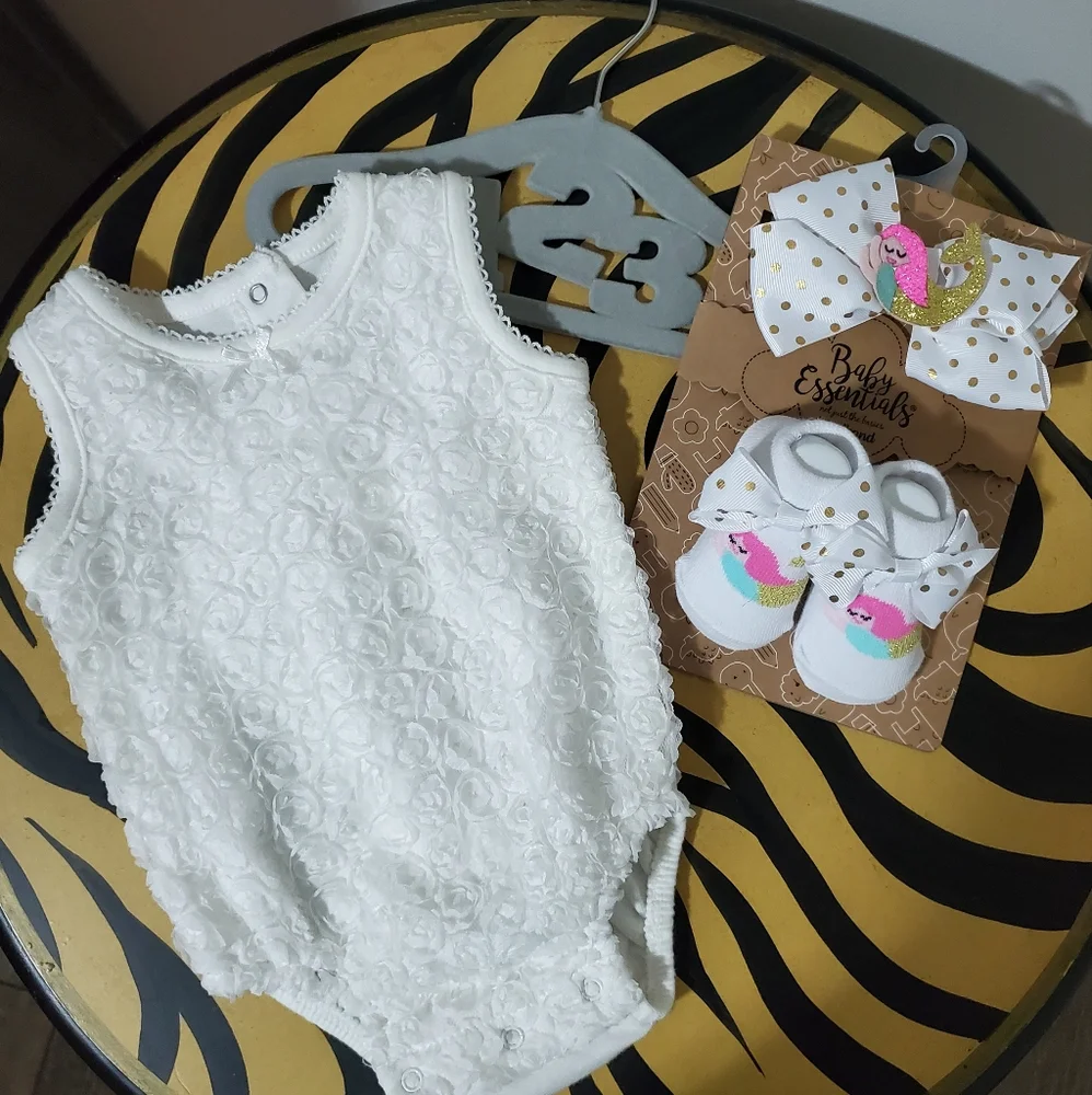 New Baby essentials white and pink mermaid sock booties and hair bow set